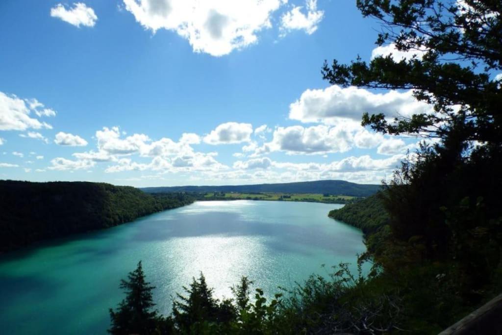 Superbe Appartement Au Coeur Du Jura 尚帕尼奥勒 外观 照片